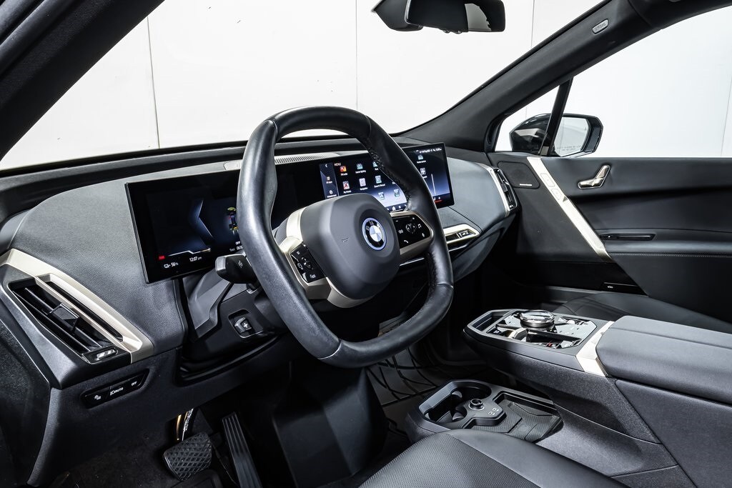 2025 Bmw iX photo 4