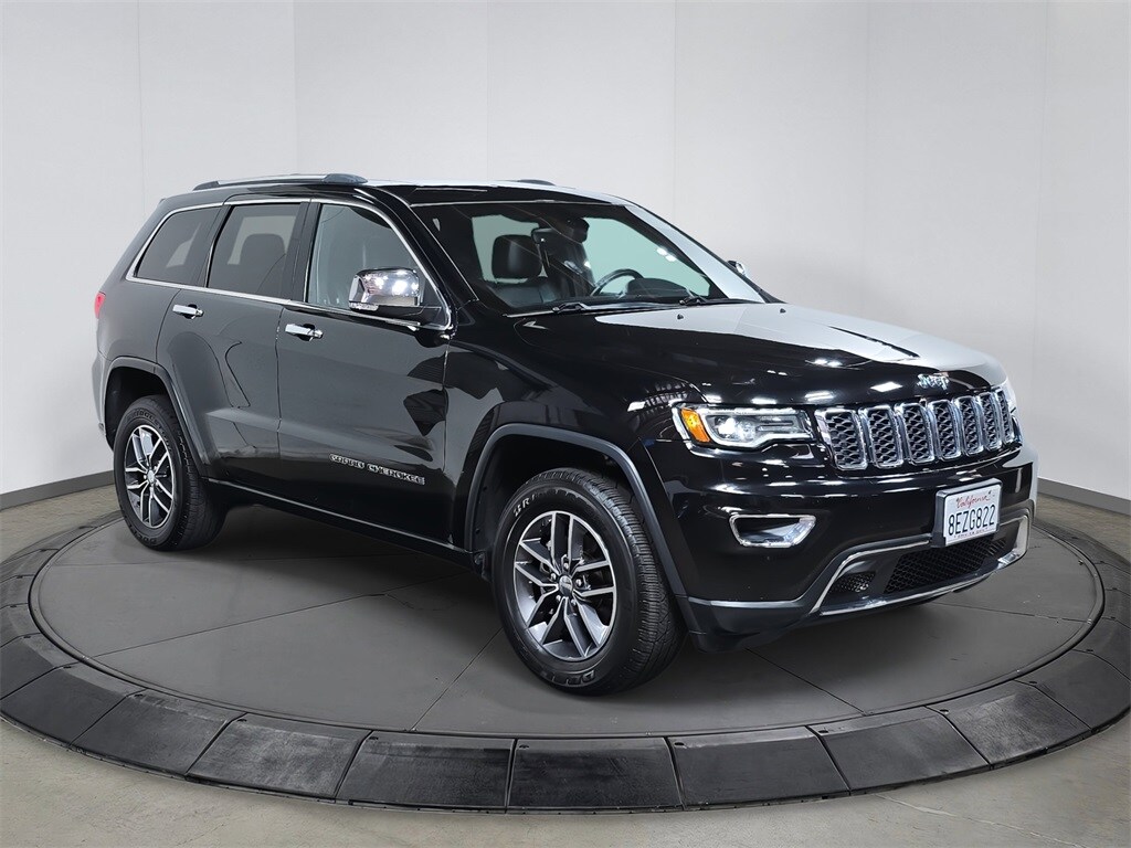 2017 Jeep Grand Cherokee Limited photo 3