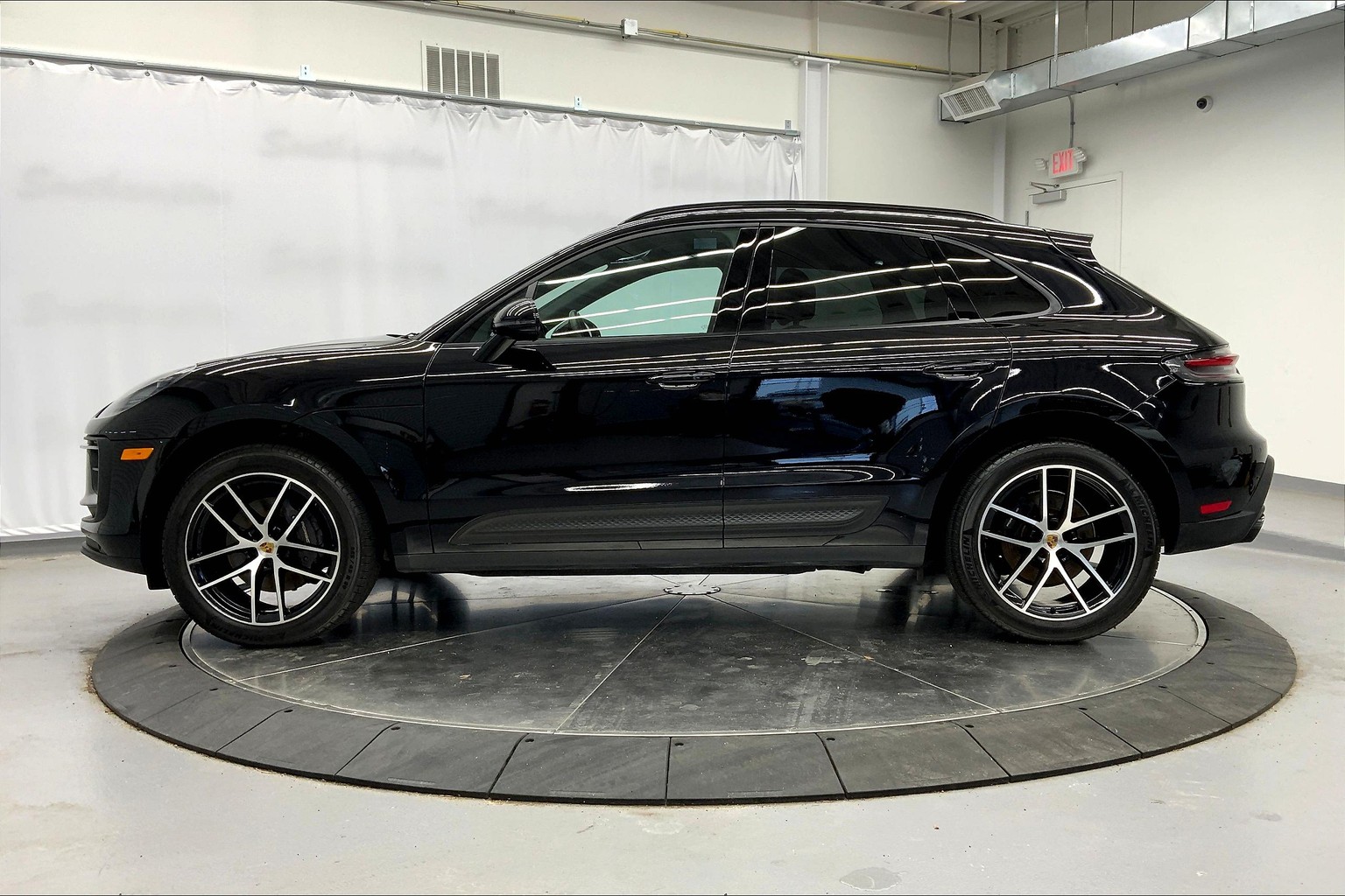 Used 2022 Porsche Macan Base with VIN WP1AA2A58NLB00505 for sale in Southampton, NY