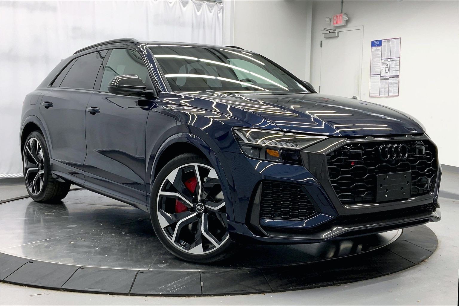 2024 Audi RS Q8 Base's photo