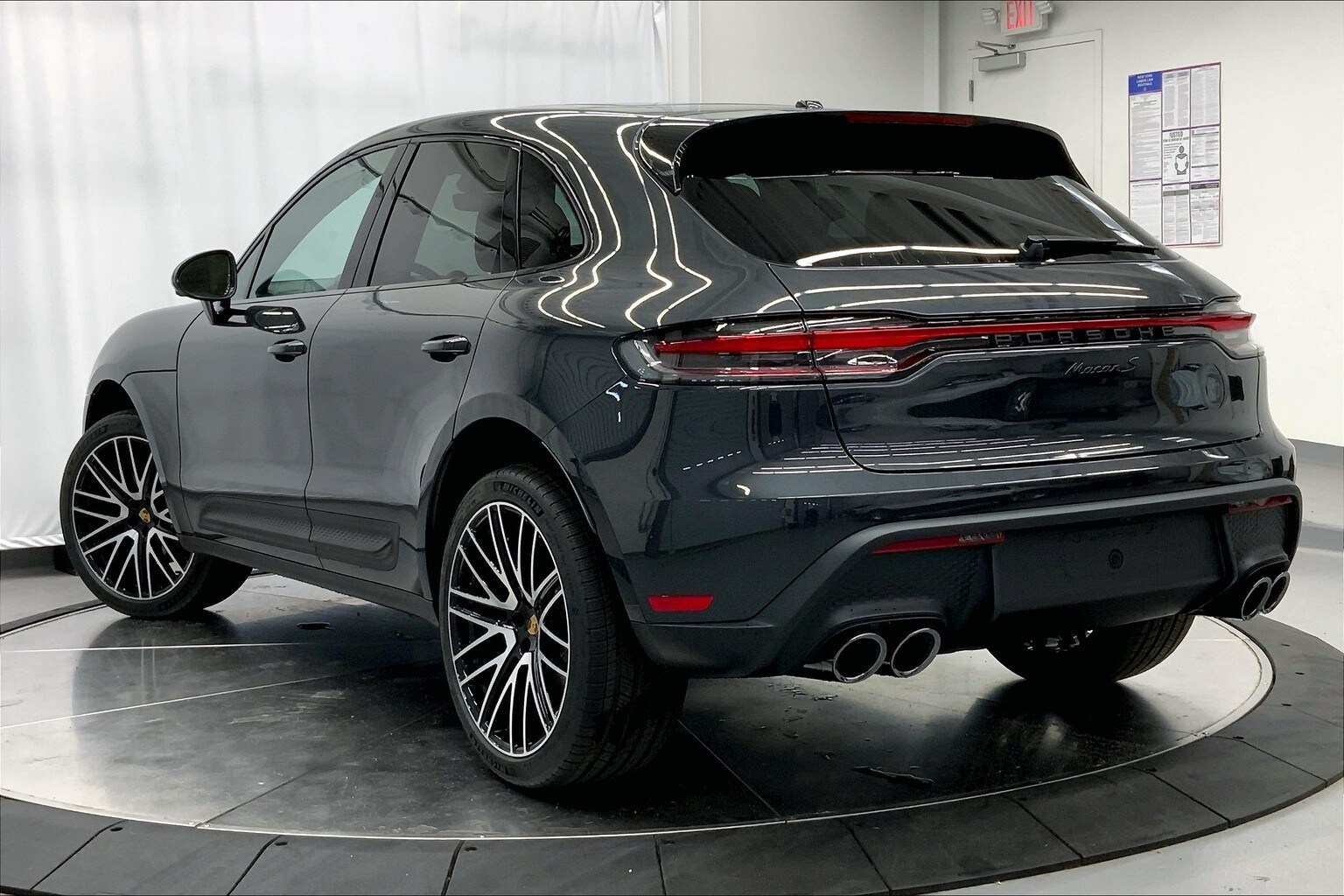 2026 Porsche Macan S photo 3