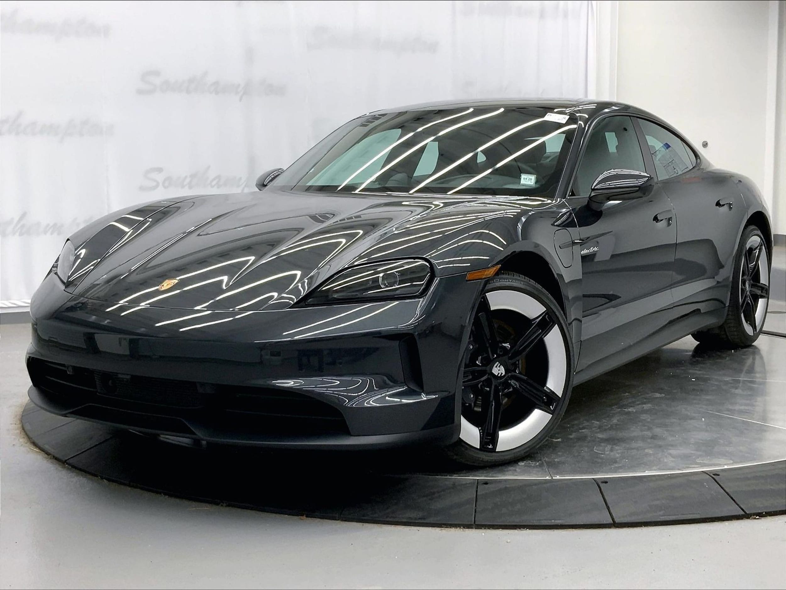 2025 Porsche Taycan Base's photo