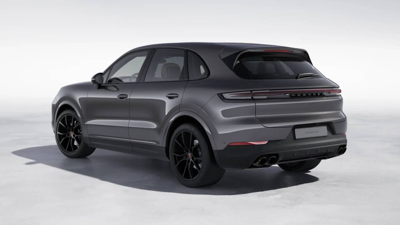 2026 Porsche Cayenne photo 3