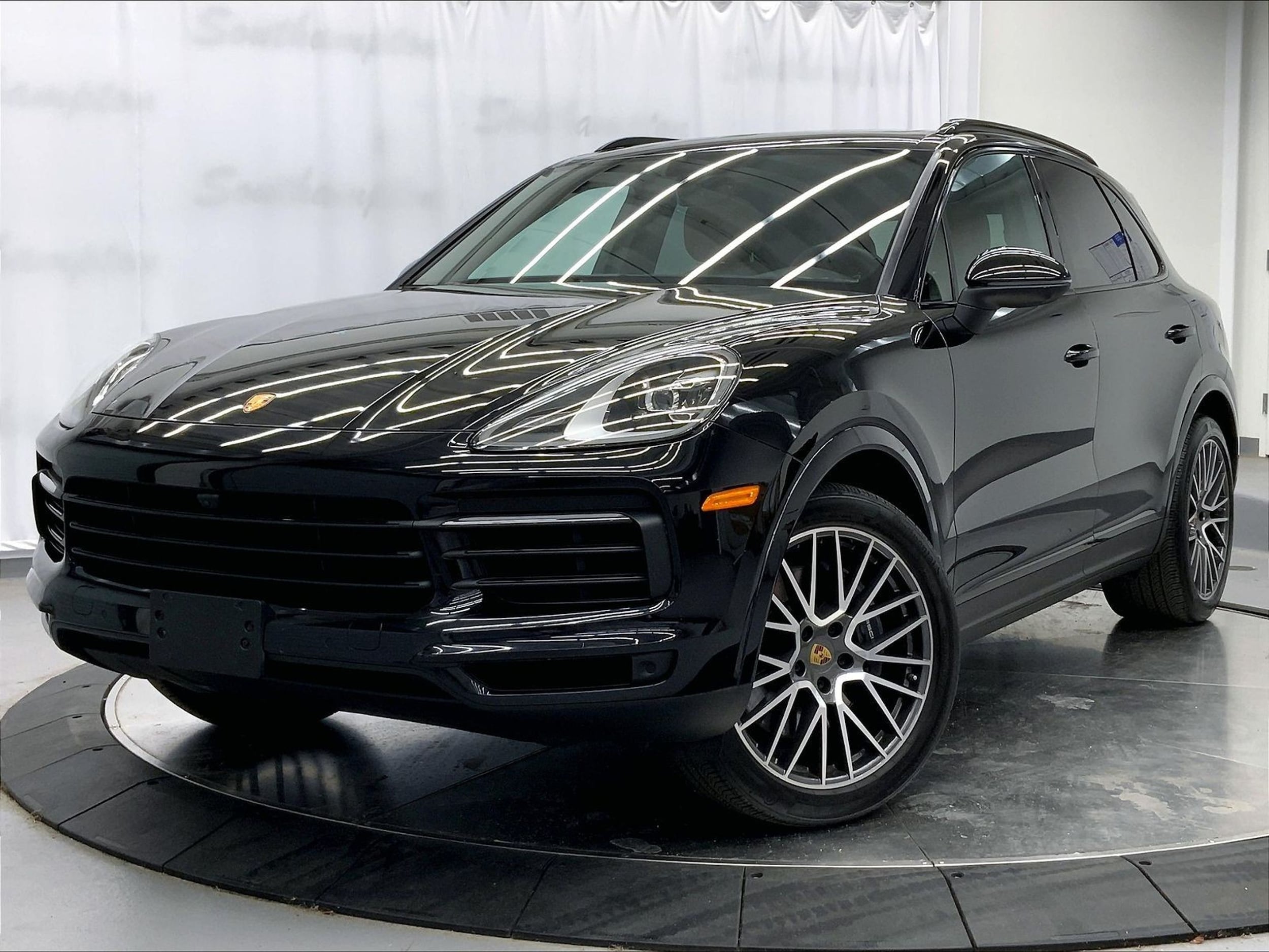 2022 Porsche Cayenne's photo