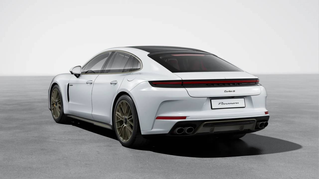 2026 Porsche Panamera Turbo S E-Hybrid photo 3
