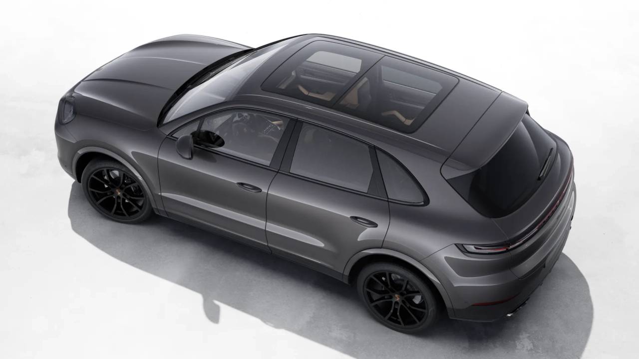 2026 Porsche Cayenne photo 4