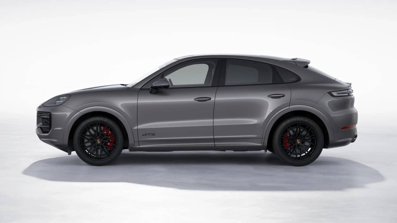 2026 Porsche Cayenne GTS Coupe photo 2