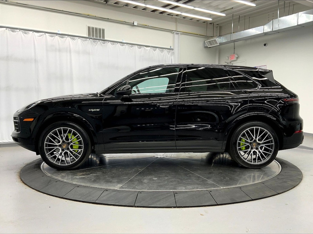 Used 2022 Porsche Cayenne E-Hybrid SUV