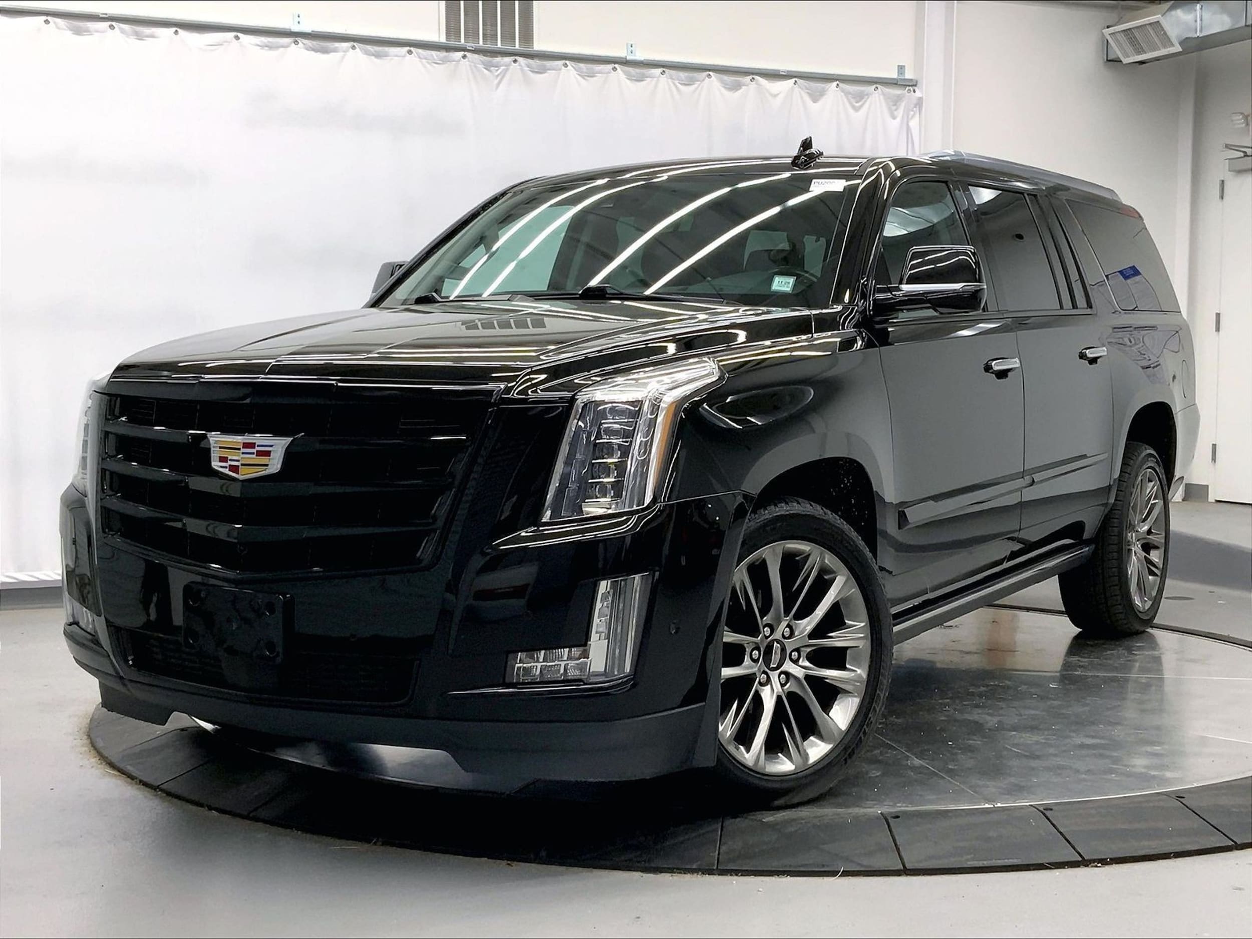 2020 Cadillac Escalade ESV Premium Luxury's photo