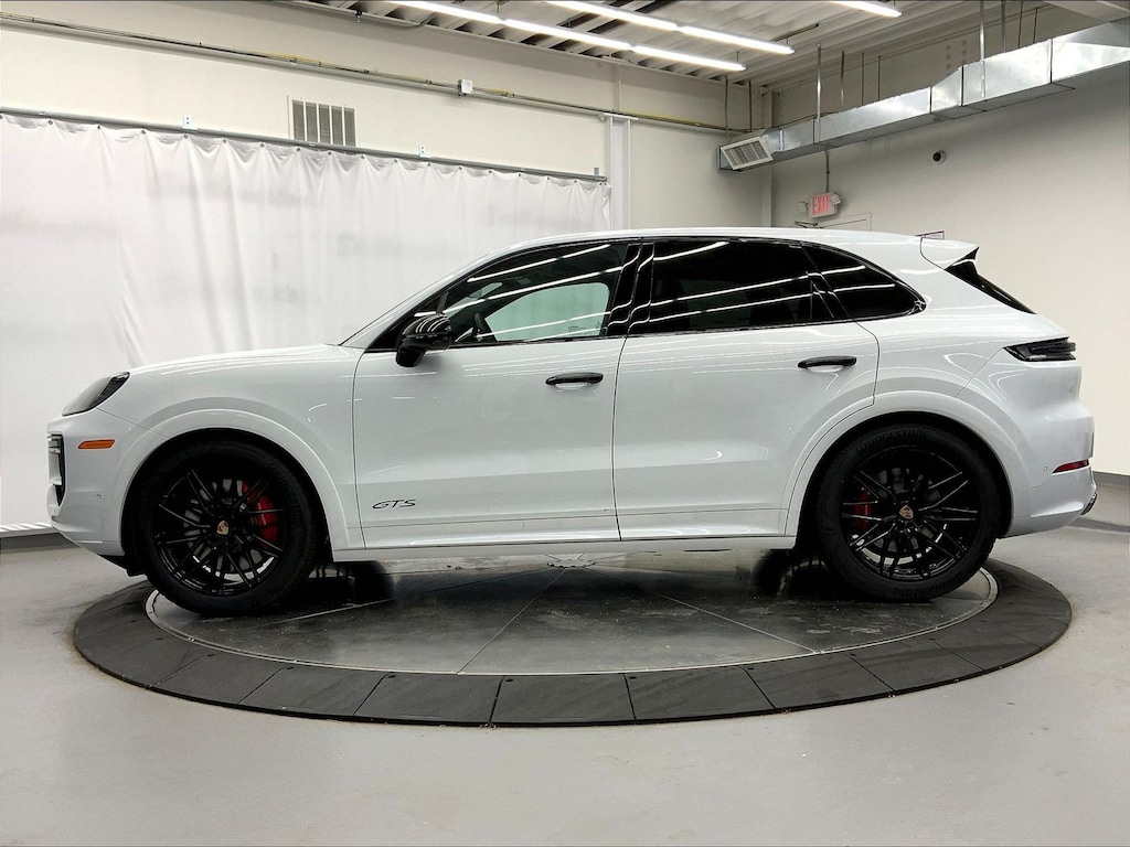 New 2026 Porsche Cayenne GTS GTS SUV