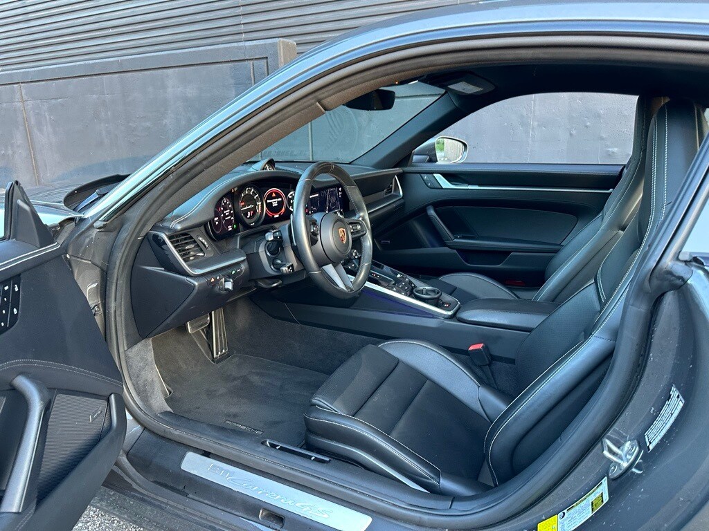 2022 Porsche 911 4S photo 4