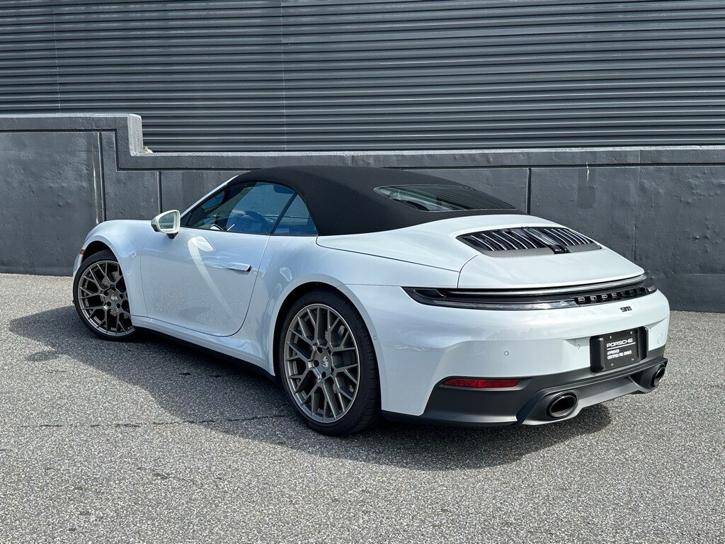 2025 Porsche 911 Cabriolet photo 3