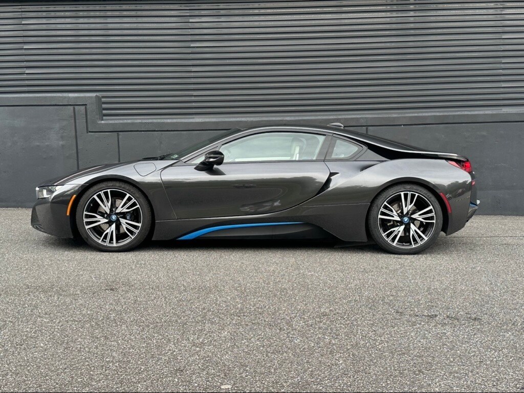 2015 Bmw i8 8-Series photo 2