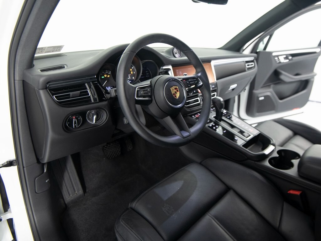 Certified 2025 Porsche Macan SUV