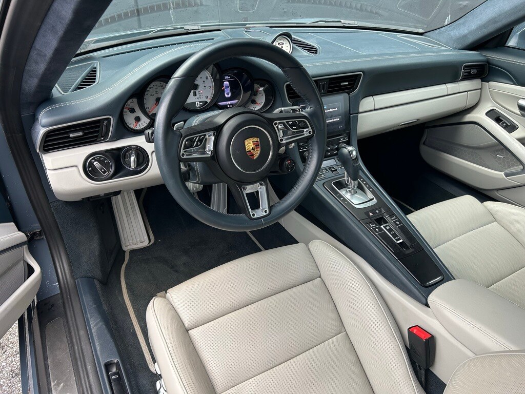 2018 Porsche 911 Turbo S photo 4