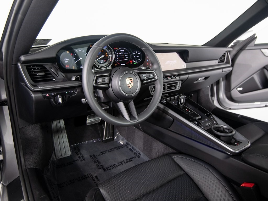 2024 Porsche 911 T 4 photo 4