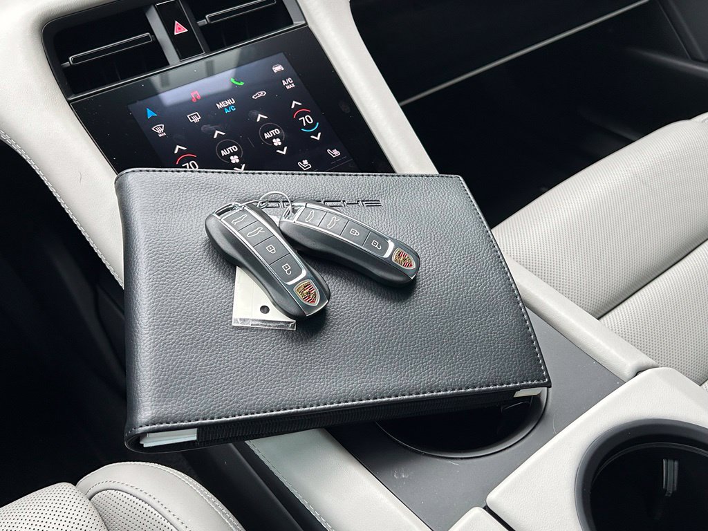  Porsche Taycan