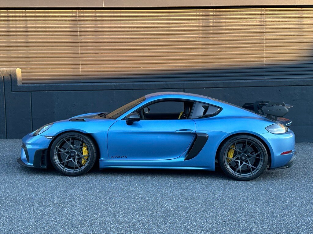 2023 Porsche Cayman GT4 RS photo 2
