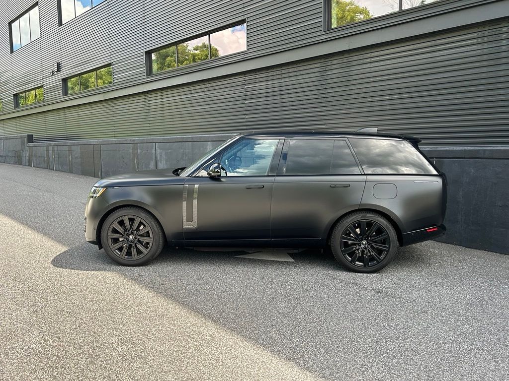 Used 2024 Land Rover Range Rover P550e Autobiography SUV