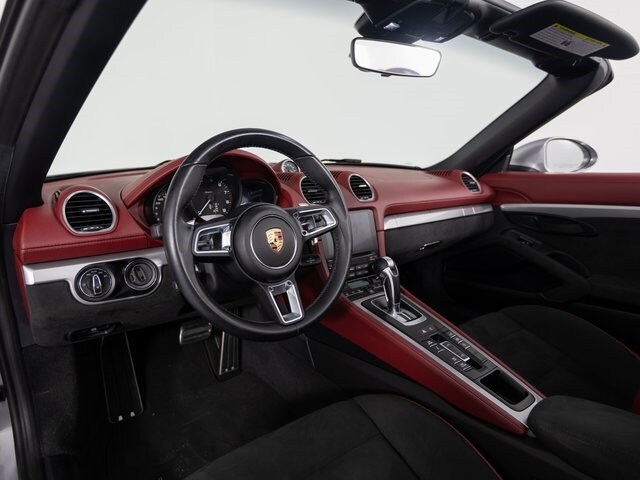 2022 Porsche Boxster Spyder photo 4