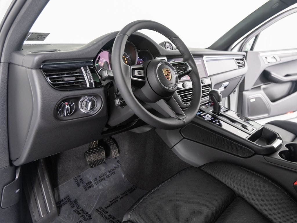 Certified 2025 Porsche Macan SUV