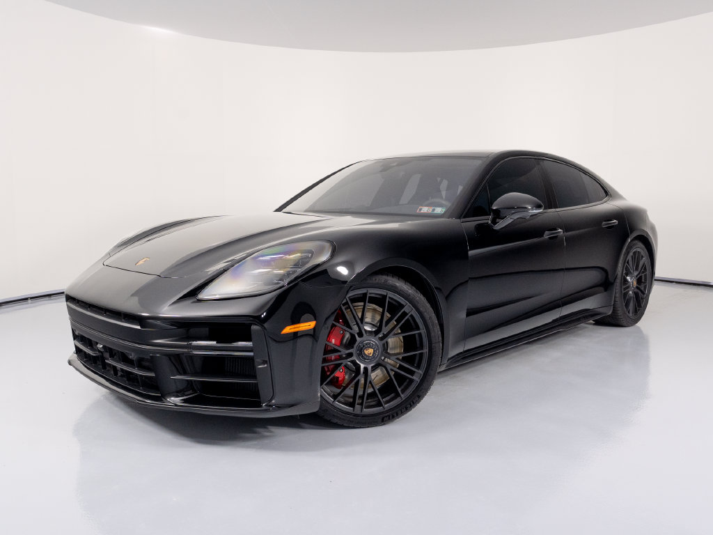  Porsche Panamera