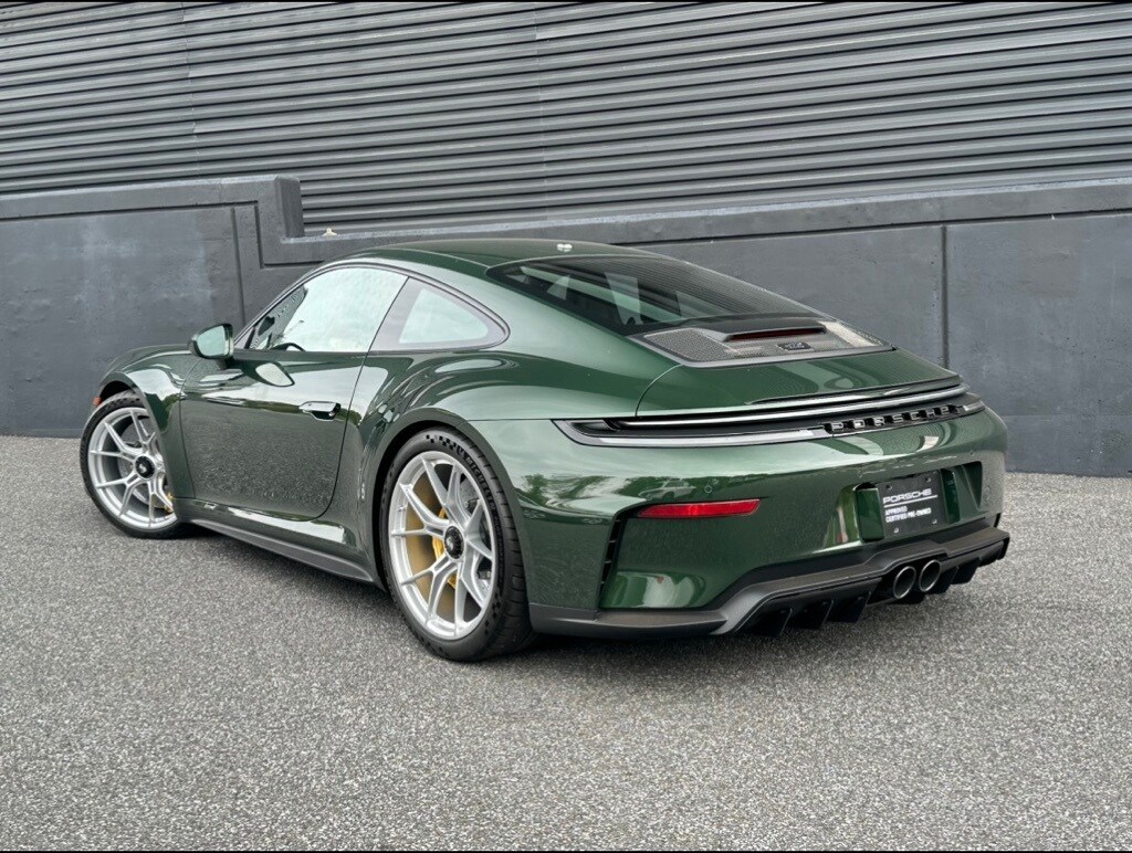2025 Porsche 911 GT3 Touring photo 3
