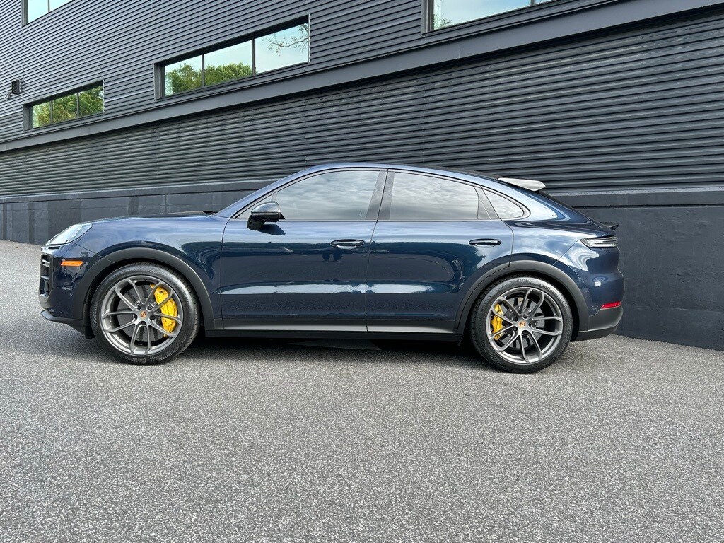 2025 Porsche Cayenne Coupe Turbo GT photo 2