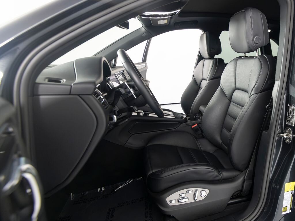 Certified 2026 Porsche Macan SUV