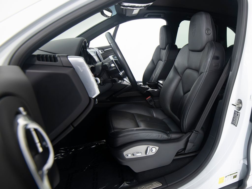 Certified 2017 Porsche Cayenne Platinum Edition SUV