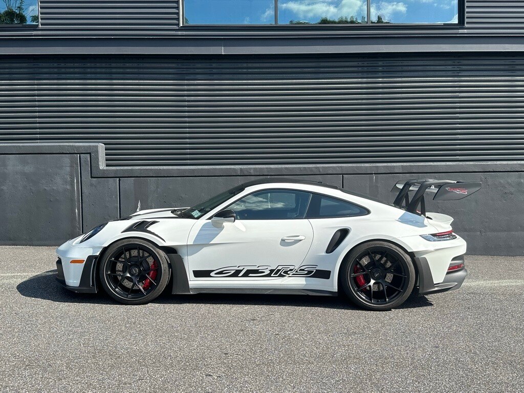 2025 Porsche 911 GT3 RS photo 2