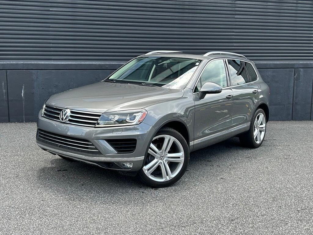 Used 2016 Volkswagen Touareg VR6 SUV