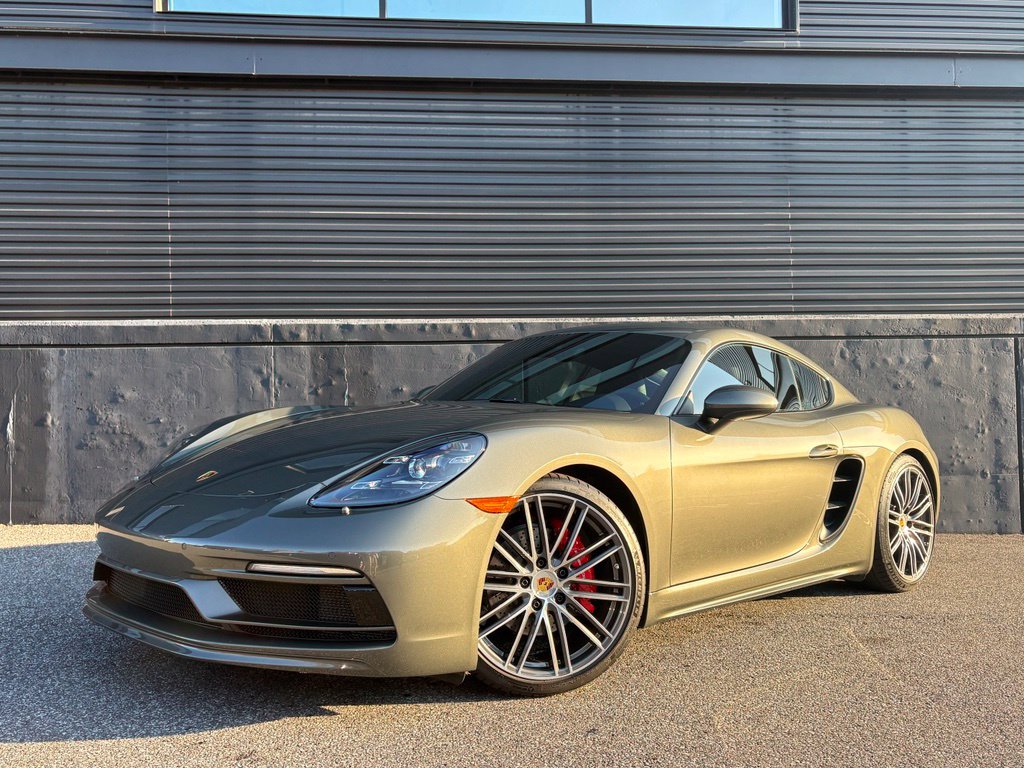  Porsche 718 Cayman