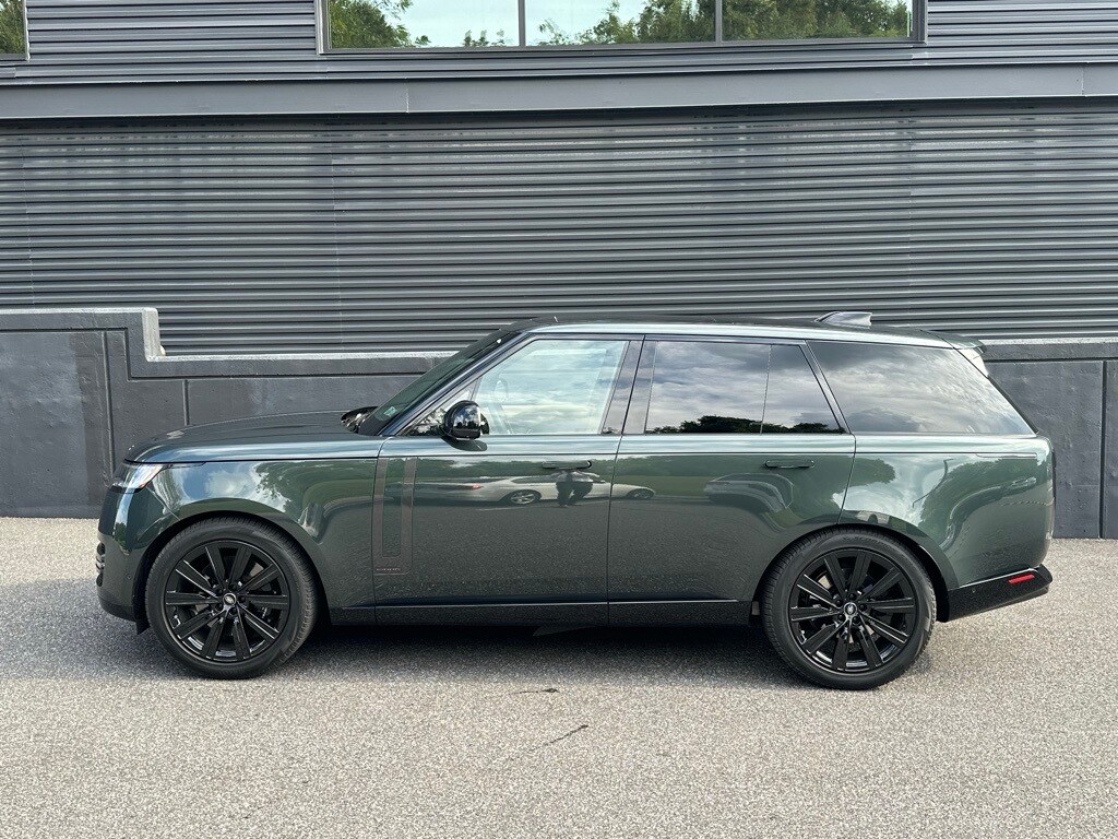 2024 Land Rover Range Rover Autobiography photo 2