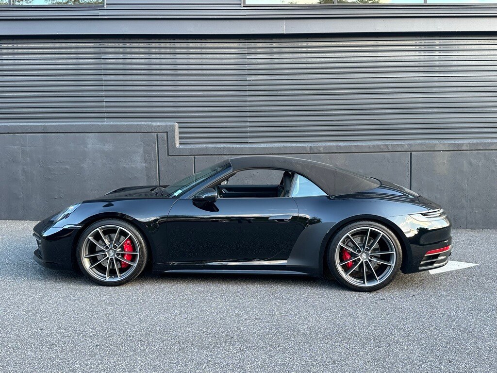 2021 Porsche 911 Cabriolet 4S 4 GTS photo 2