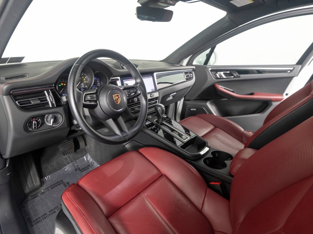 Certified 2024 Porsche Macan SUV