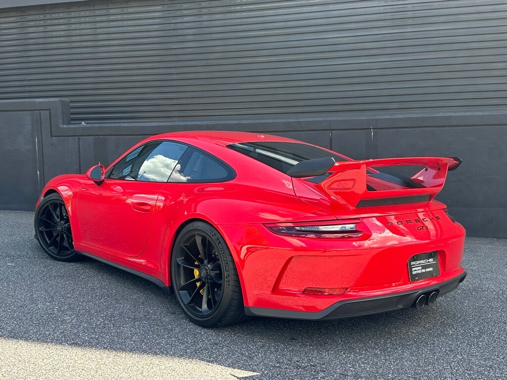 2018 Porsche 911 GT3 photo 3