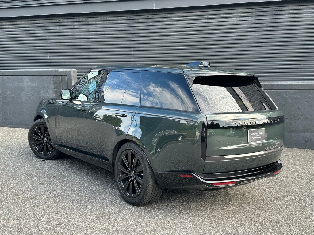 2024 Land Rover Range Rover Autobiography photo 3