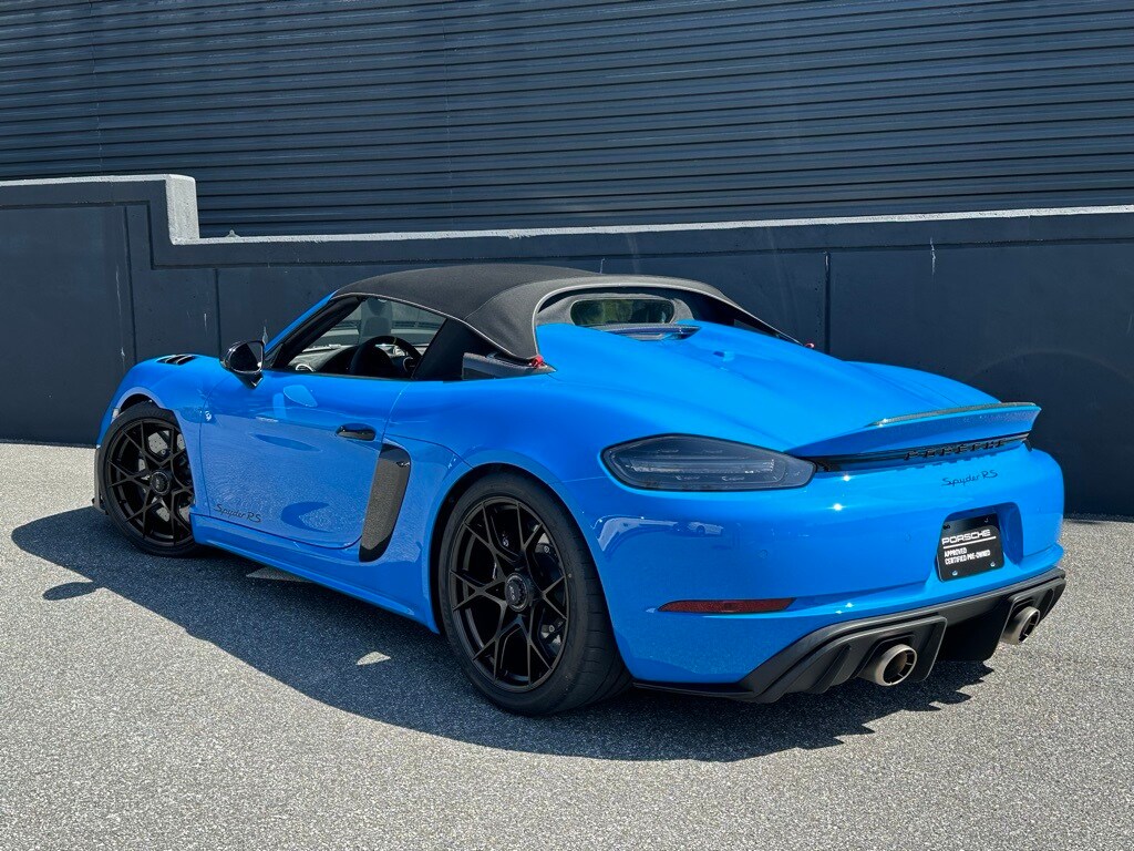 2025 Porsche Boxster Spyder photo 3