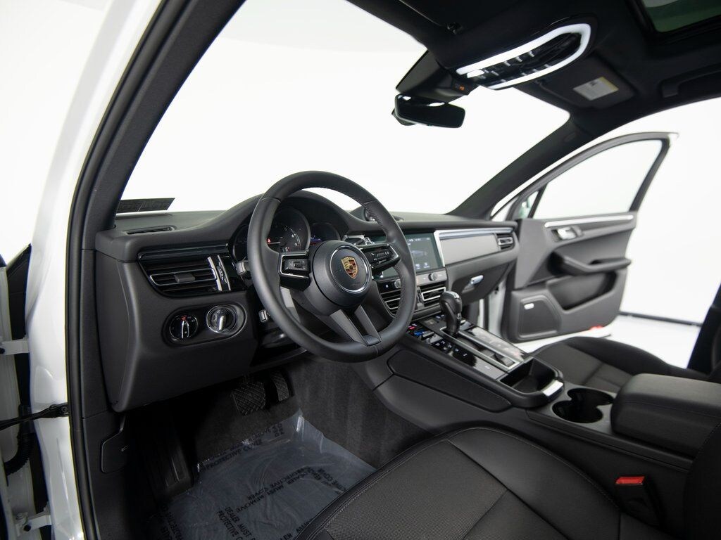 Certified 2025 Porsche Macan SUV