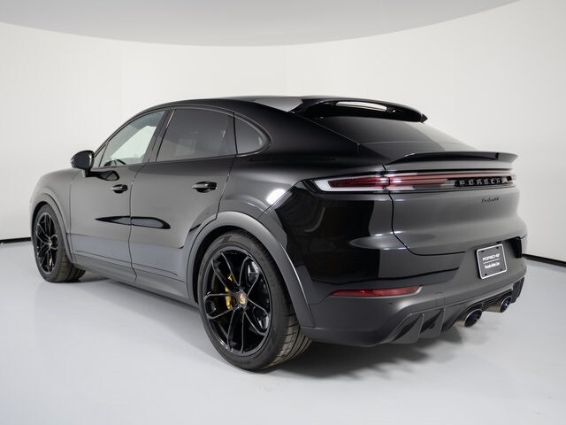 2024 Porsche Cayenne Coupe Turbo GT photo 3