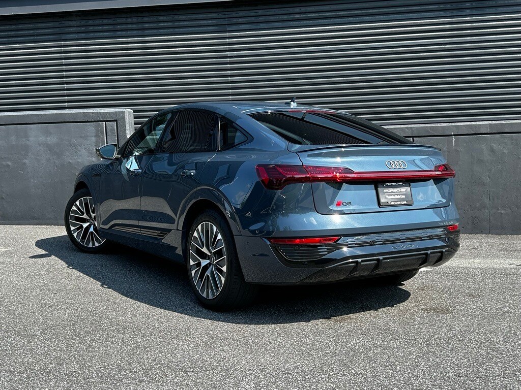 2024 Audi Q8 E-tron line Prestige photo 3