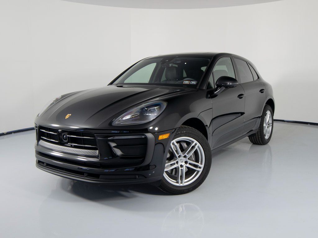 2025 Porsche Macan