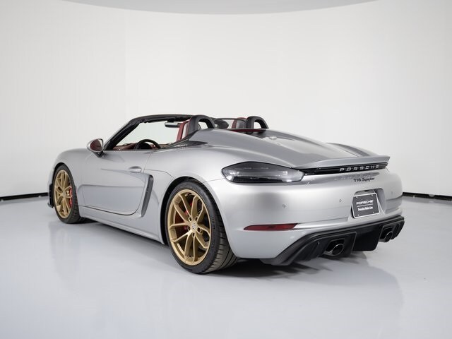 2022 Porsche Boxster Spyder photo 3