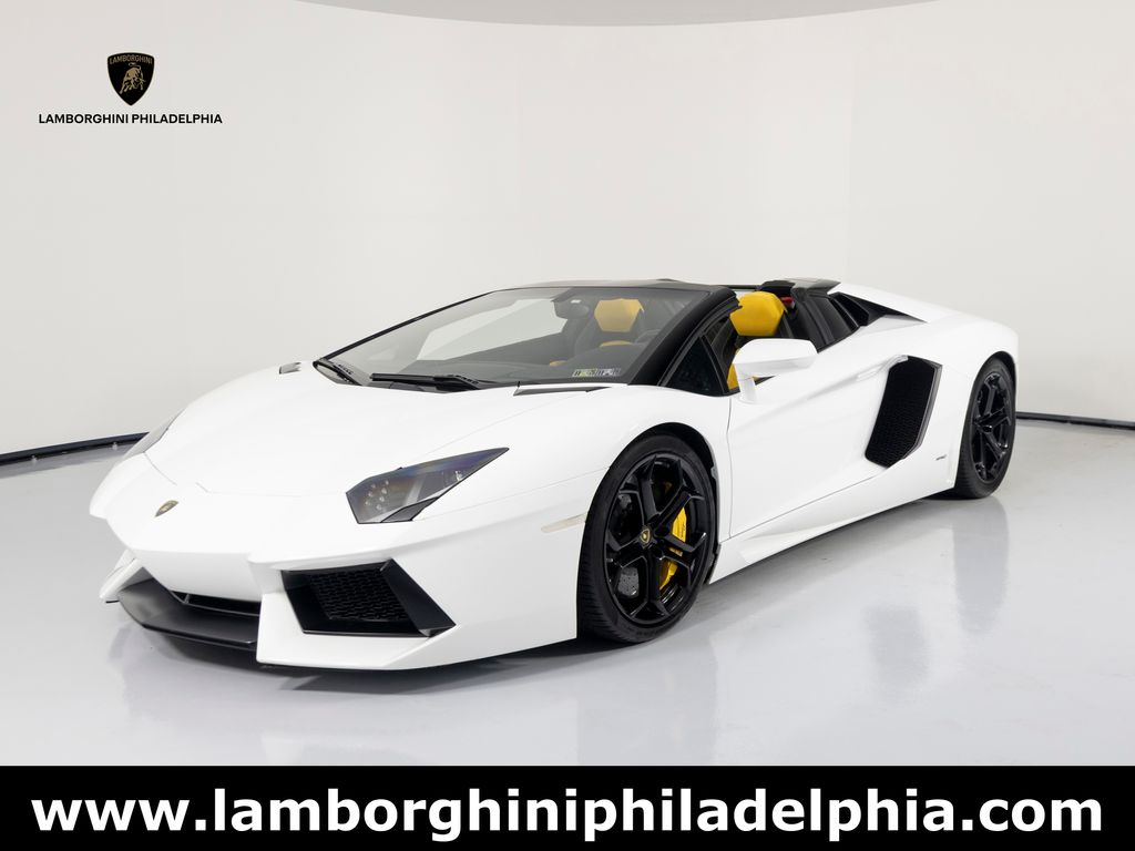 2016 Lamborghini Aventador's photo