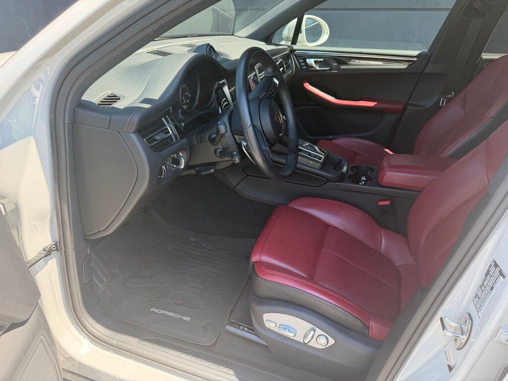 Certified 2025 Porsche Macan SUV