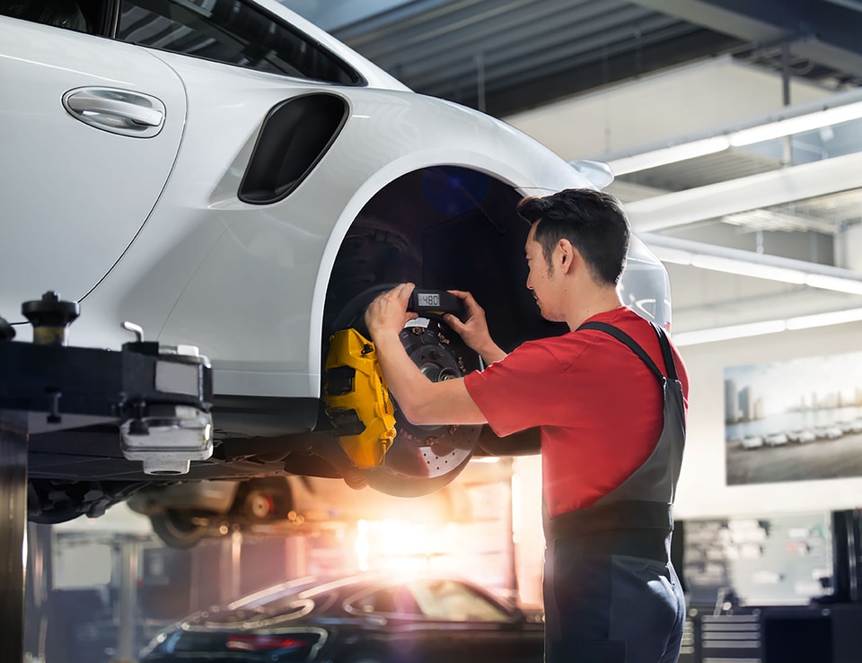 Service Center in Philadelphia, PA Porsche of the Main Line