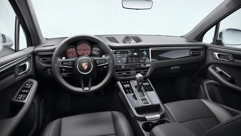 2026 Porsche Macan S photo 4