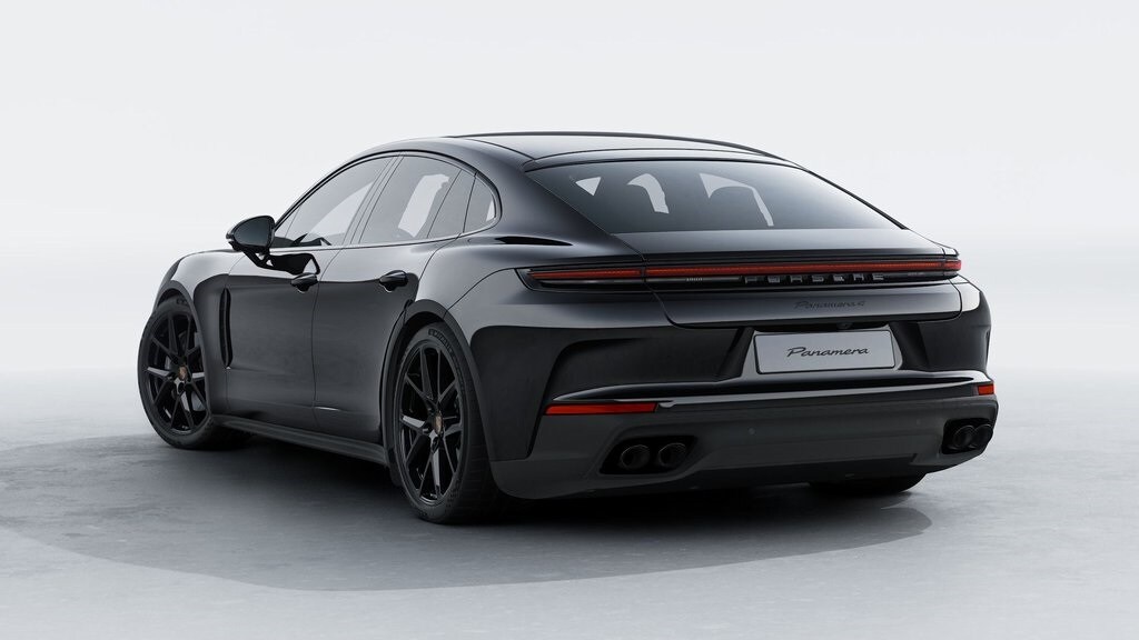 2026 Porsche Panamera 4 photo 3