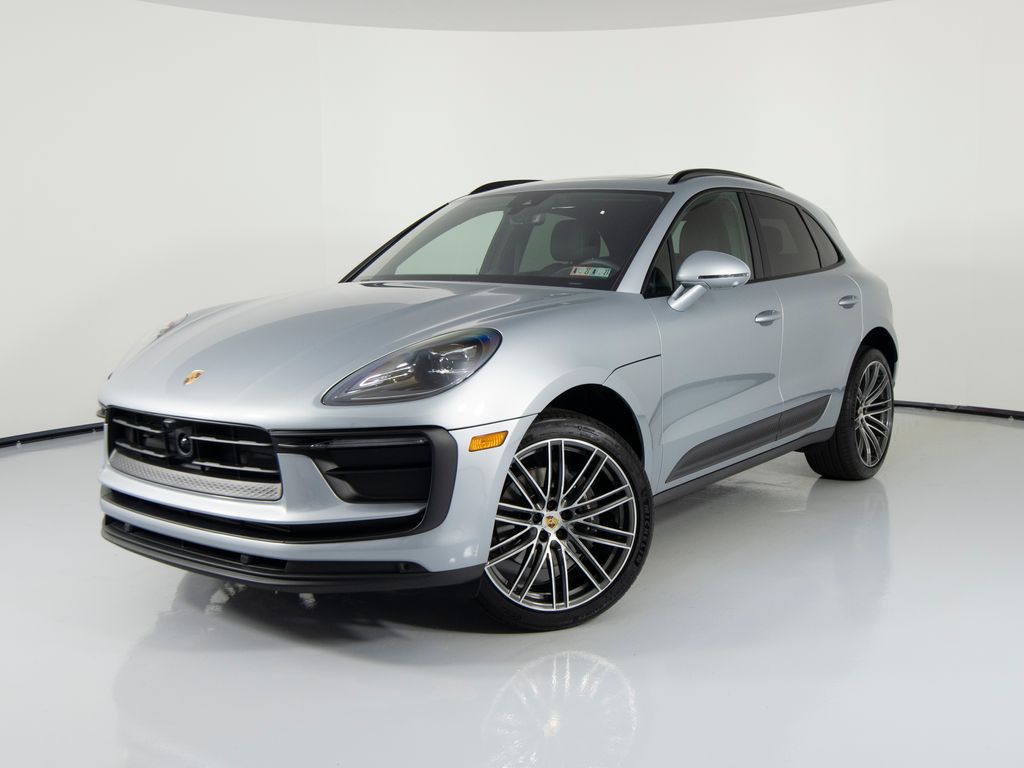 2026 Porsche Macan's photo
